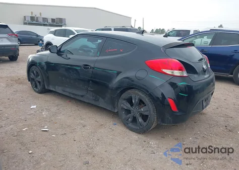 2017 Hyundai Veloster Value Edition z USA, uszkodzony, nr VIN KMHTC6ADXHU318152